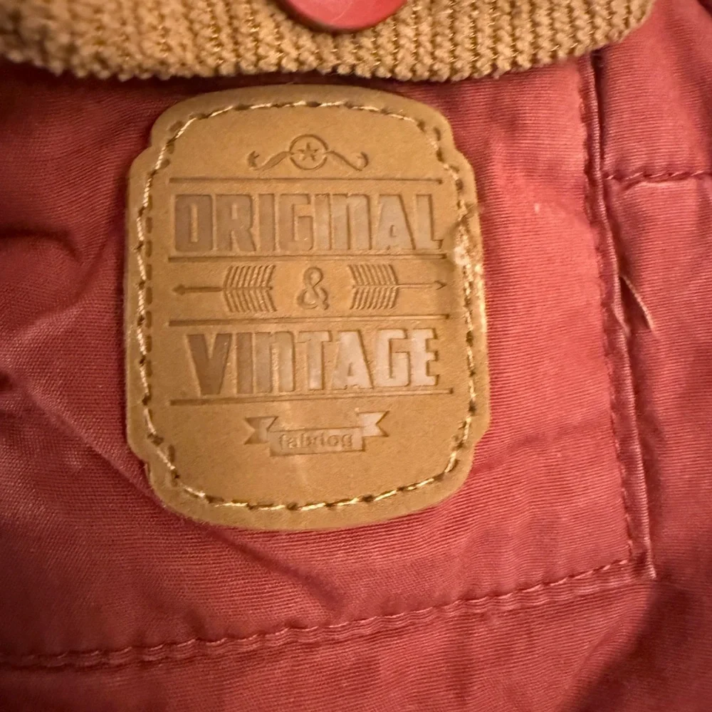 Fabdog Red Quilted Sherpa Lined Dog Vest Medium Corduroy Collar Snap Coat